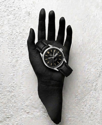 TAG Heuer Carrera Calibre 5 in Black & silver